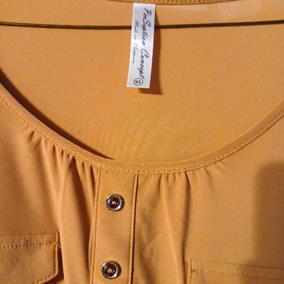 Women's blouse XL - Picture 2 of 3